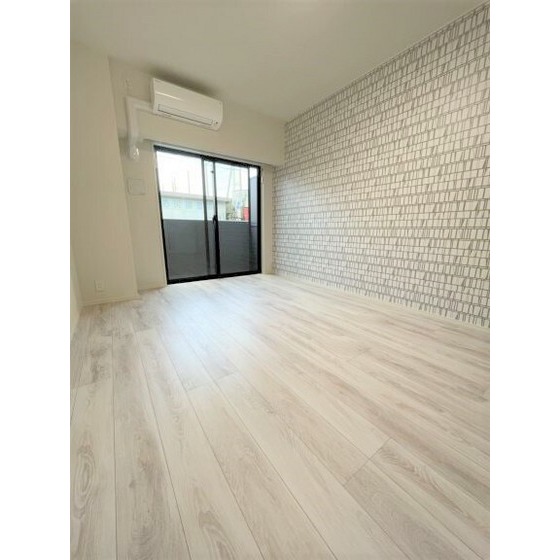 SHOKEN Residence横浜生麦IIの居間写真