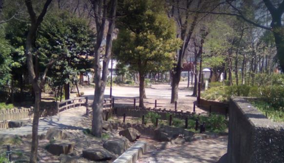 公園　幡ヶ谷第三公園（公園）まで550m