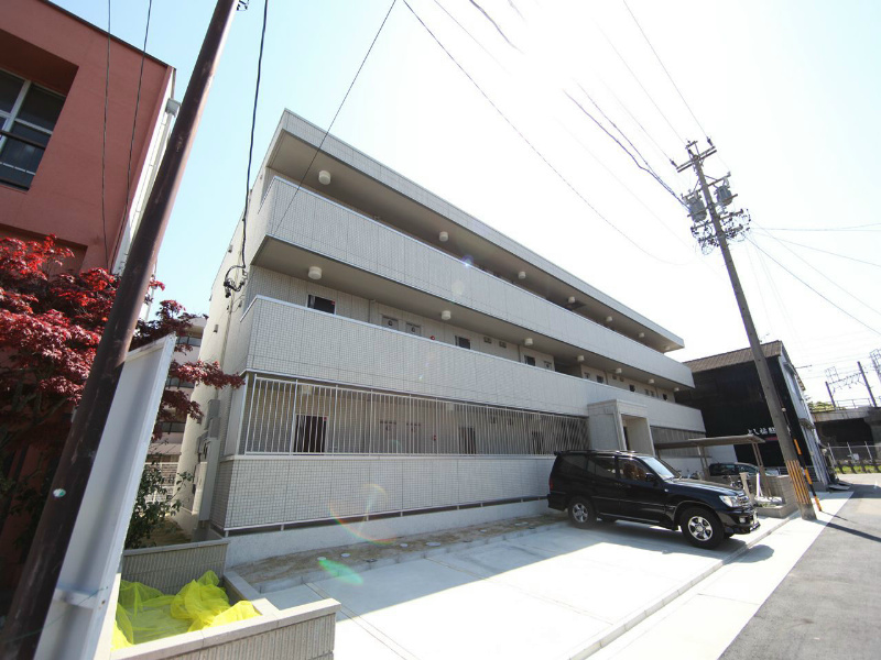 建物外観　外観　オートロック　ホームセキュリティ加入済