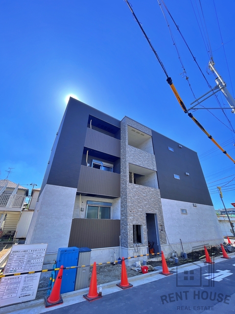 建物外観　外観（建設中）