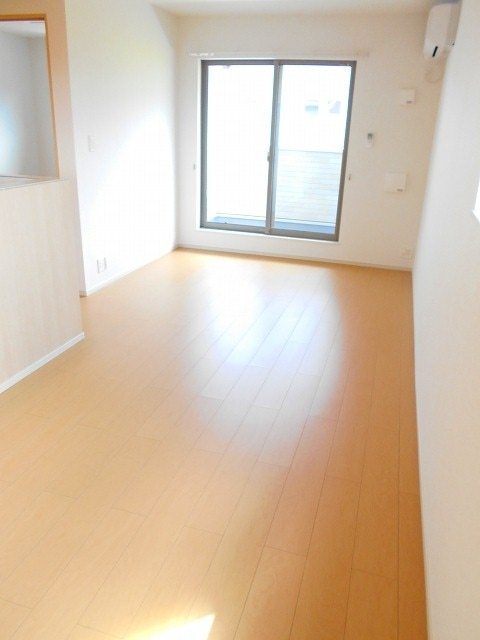 エアリー カーサの居間写真