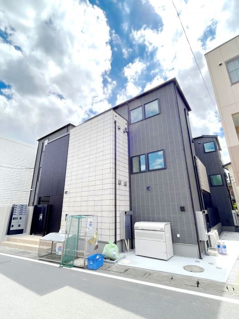 建物外観　★お部屋探しはタウンハウジング稲田堤店まで★