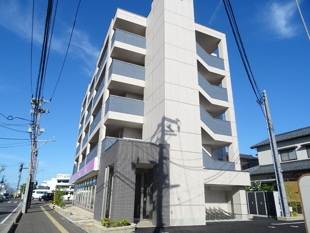 新潟県新潟市中央区鐙西１（マンション）の賃貸物件の外観