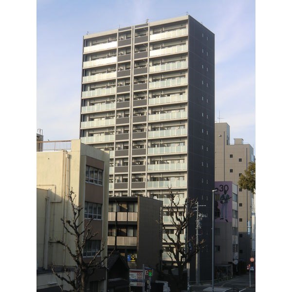 名古屋市中区松原のマンションの建物外観