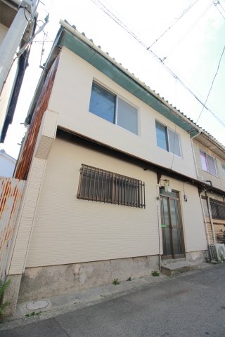 阪南町1丁目長屋の建物外観