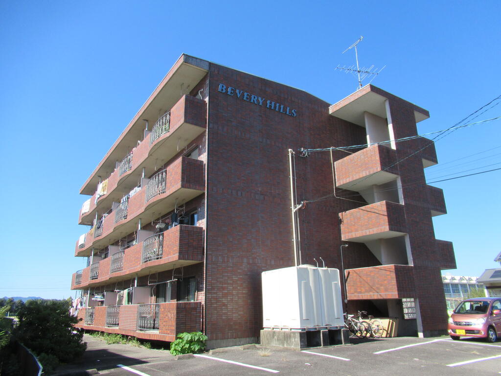 BEVERY HILLSの建物外観