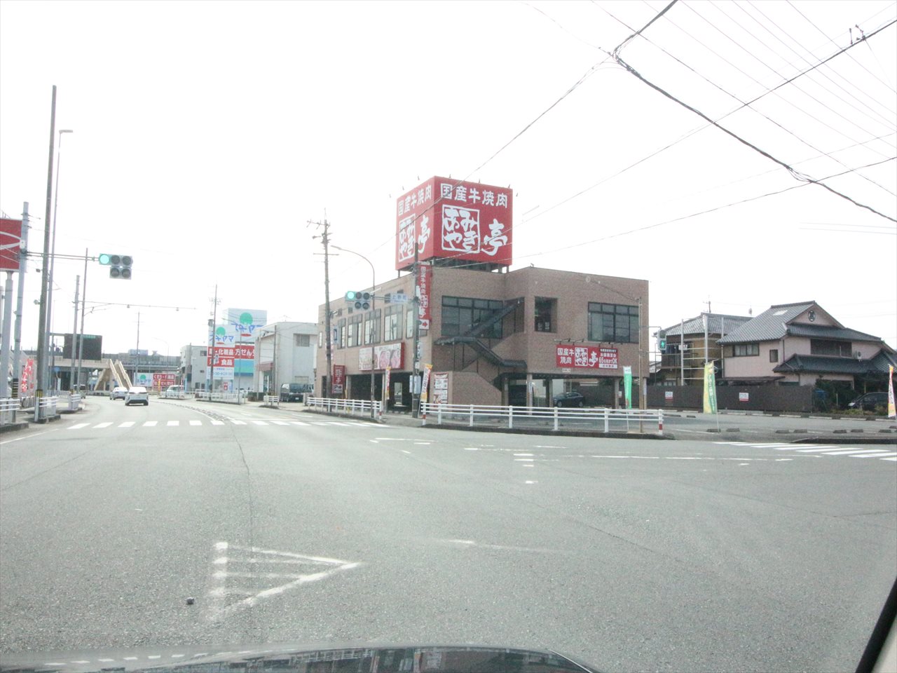 【豊川市一宮町のアパートの飲食店】