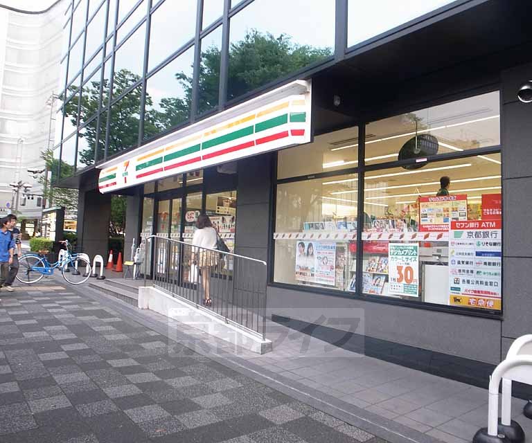 【京都市中京区西横町のマンションのコンビニ】