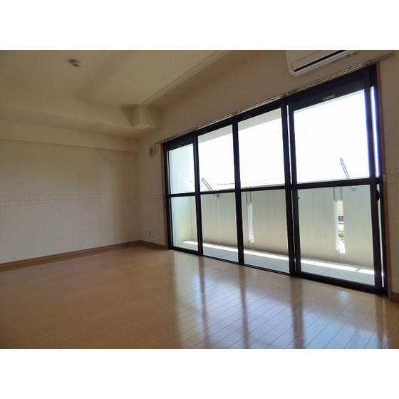 居室・リビング　現状優先