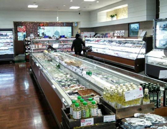 スーパー　紀ノ国屋吉祥寺店（スーパー）まで945m