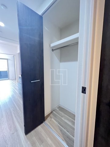 収納　リヴェント難波サウス　ウォークインクローゼット