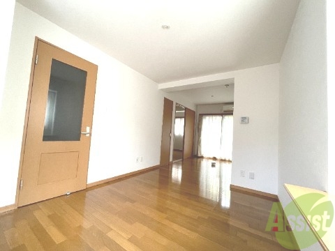 居室・リビング　広くてキレイなＬＤＫが広がっていて、充実した生活が送れそう