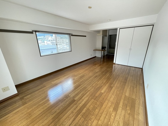 居室・リビング　※別部屋の写真です