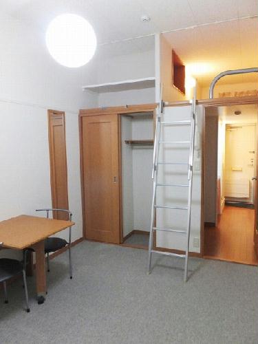 居室・リビング　2Fカーペット仕様