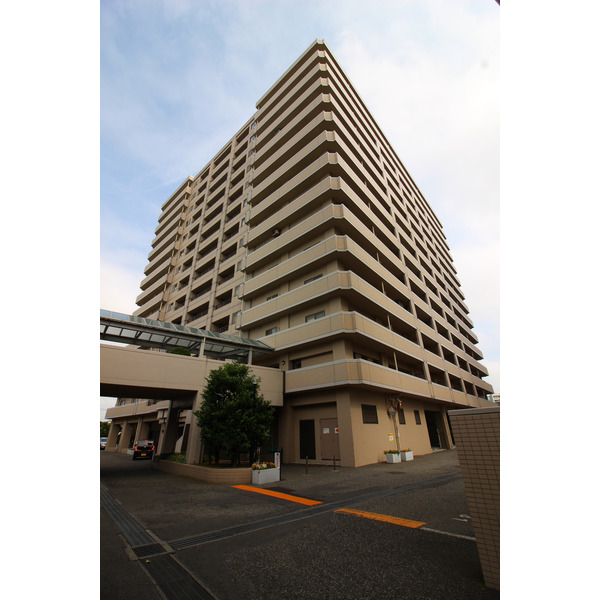 建物外観　外観東棟