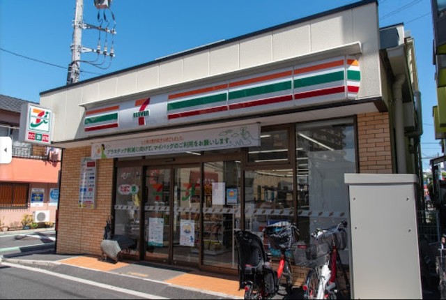 コンビニ　セブンイレブン葛飾宝町2丁目店（コンビニ）まで131m