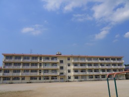 小学校　北九州市立広徳小学校（小学校）まで471m