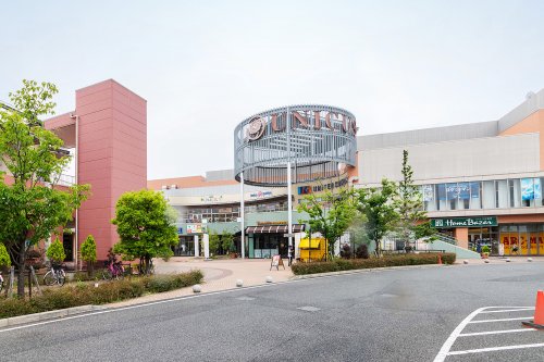 ショッピングセンター　ウニクス上里（ショッピングセンター）まで4755m