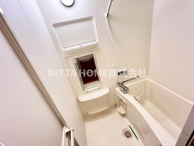 バス・シャワールーム　浴室乾燥機も設置済み◎