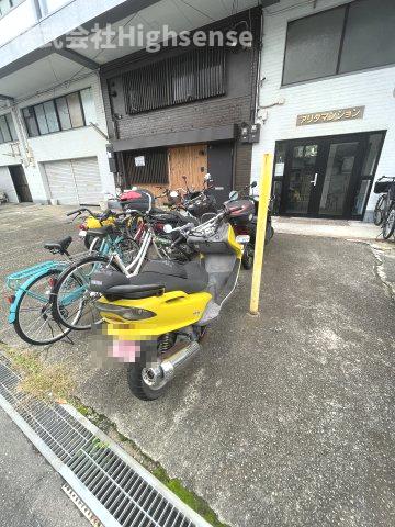 エントランス　ゆとりのあるエントランスです