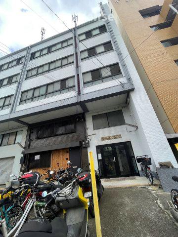 建物外観　落ち着いた雰囲気の外観です