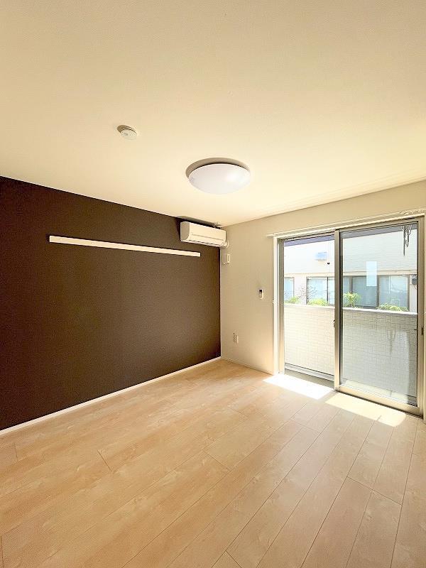 居室・リビング　洋室7.3帖