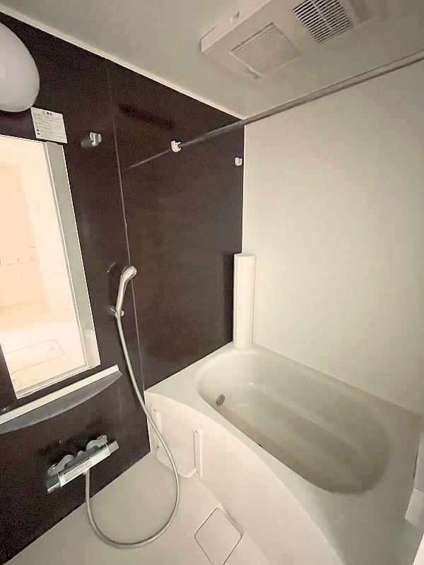 バス・シャワールーム　追い焚き機能・浴室乾燥機能付き