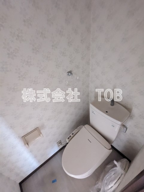 トイレ　※クリーニング中の撮影※