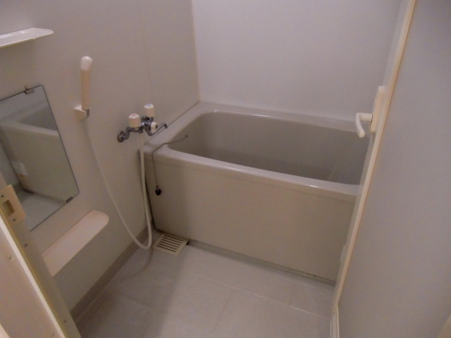 バス・シャワールーム　浴室