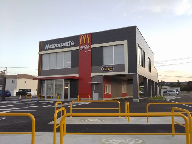 飲食店　マクドナルド２８６西多賀店（飲食店）まで800m