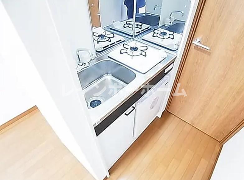 キッチン　※別部屋参照写真となります。