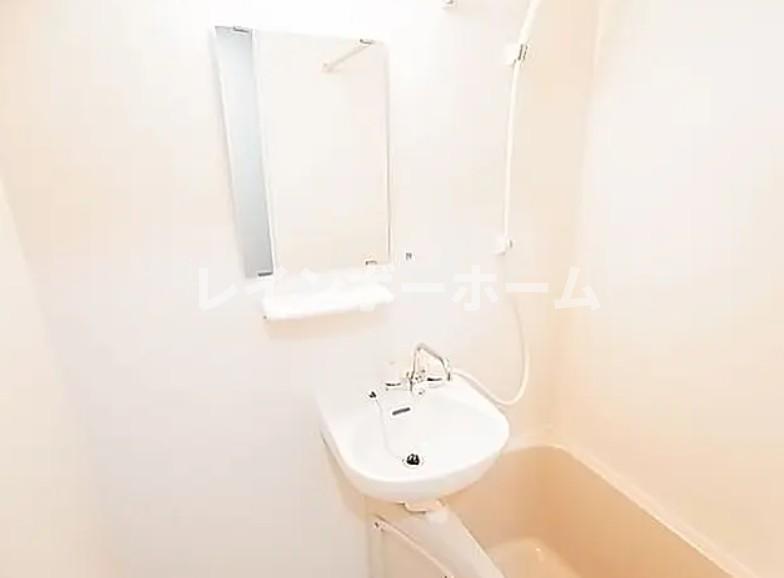 洗面設備　※別部屋参照写真となります。