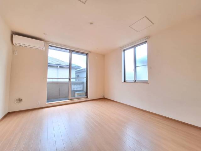 居室・リビング　★2面採光で明るいお部屋です★