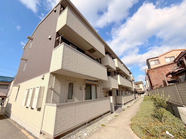 建物外観　綺麗な外観の素敵なお部屋があなたを待っています。