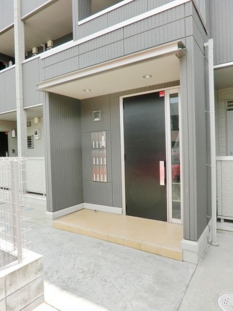エントランス　建物入り口部分です