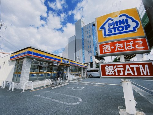 コンビニ　ミニストップ 加納8丁目店（コンビニ）まで598m