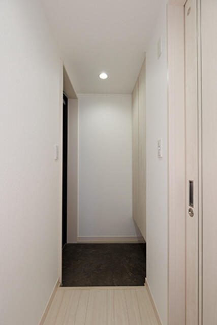 玄関　※写真は同タイプ住戸です。