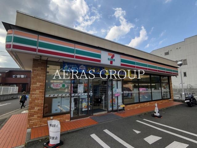 コンビニ　セブン-イレブン 横浜中川８丁目店（コンビニ）まで484m