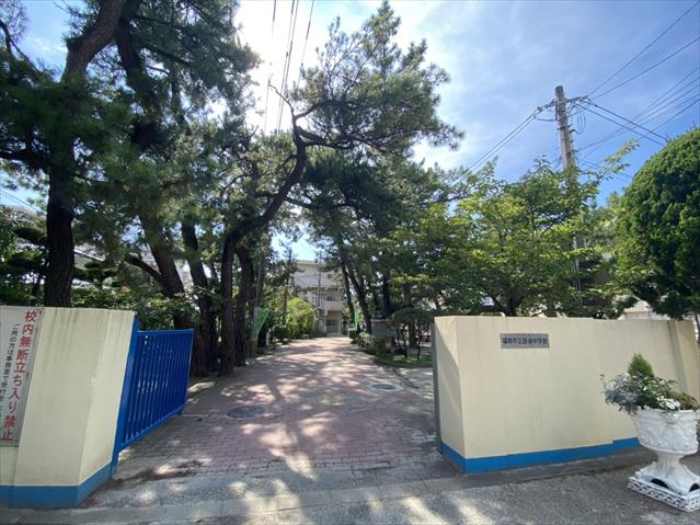 中学校　★福岡市立中学校百道中学校（中学校）まで1099m