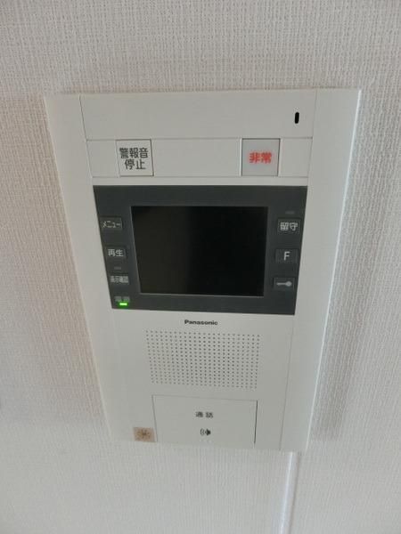 セキュリティ　モニター付きインターホン完備