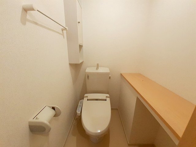 トイレ　コンパクトで使いやすいトイレです