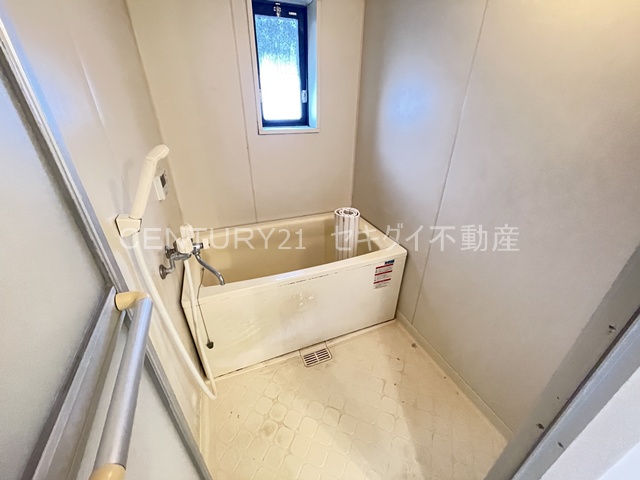 近鉄大阪線 河内山本駅 徒歩9分 4階建 築35年の風呂写真