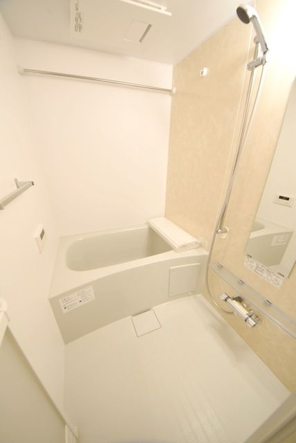 バス・シャワールーム　★人気のバストイレ別のお部屋です★