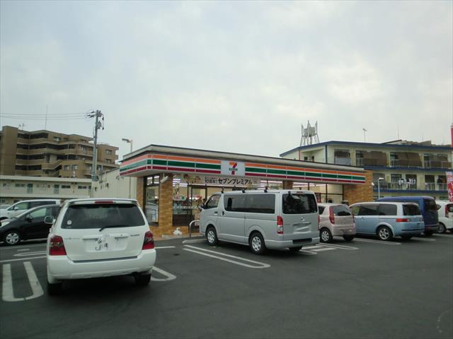 コンビニ　セブンイレブン　浜店（コンビニ）まで67m