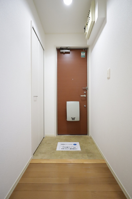 玄関　※同建物号室写真