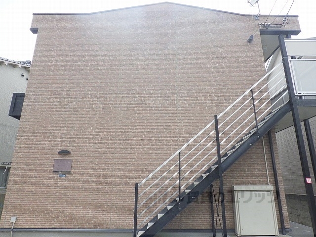 レオパレス久々知2の外観写真