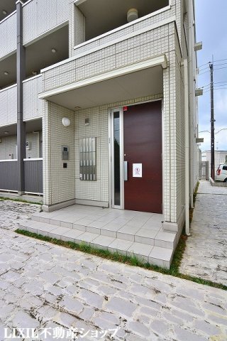エントランス　オートロック付のエントランスです。