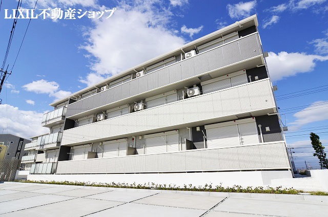 建物外観　吉川市のお住まい探しなら当社にお任せください。