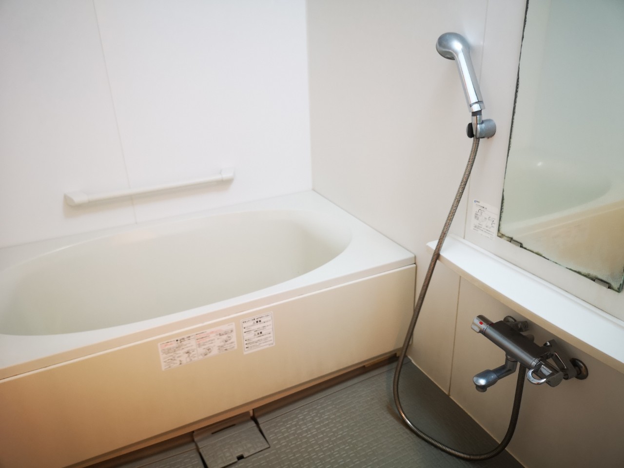バス・シャワールーム　居住中のため別部屋参考