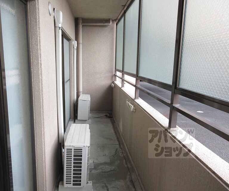 バルコニー　広いバルコニーです